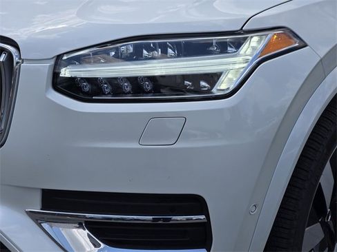 Certified 2025 Volvo XC90 T8 Plus image 11