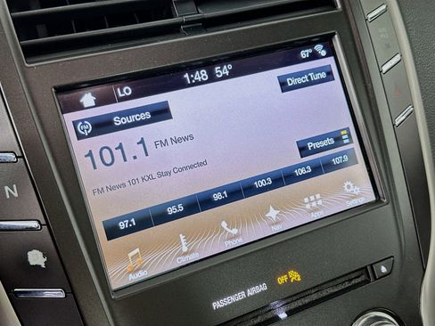 Used 2017 Lincoln MKC Select w/ Select Plus Package image 16