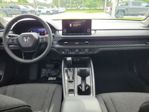 Used 2025 Honda Accord SE image 14