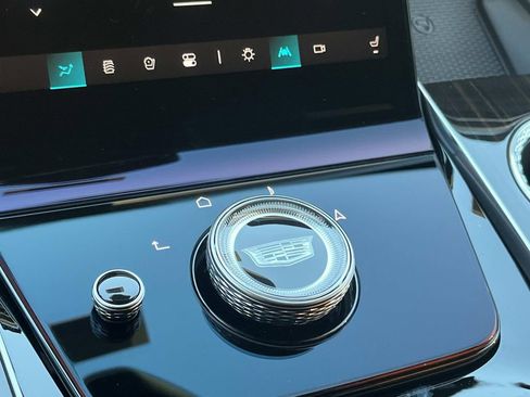 New 2026 Cadillac Escalade Luxury image 37