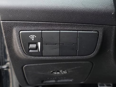 Used 2013 Hyundai Veloster Turbo FWD image 24