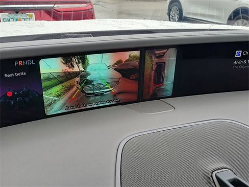 Certified 2024 Lincoln Nautilus Premier image 14