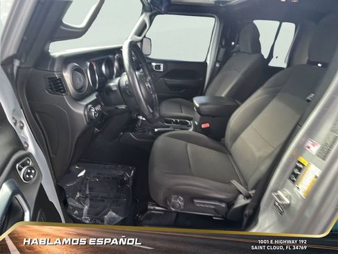 Used 2022 Jeep Gladiator Sport image 14