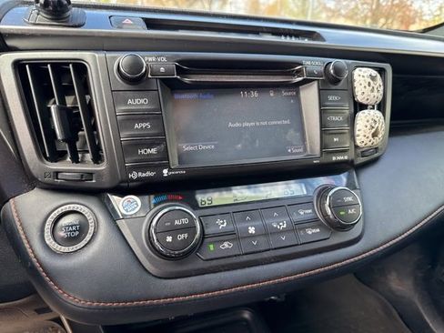 Used 2018 Toyota RAV4 SE w/ Power Extra Value Package image 3