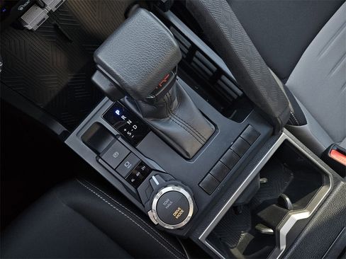 Used 2024 Toyota Tacoma TRD Sport image 17