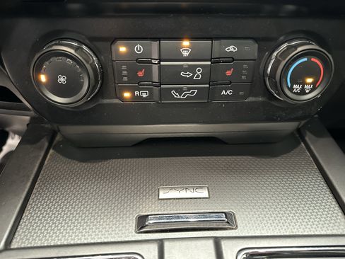 Used 2016 Ford F150 XLT w/ Equipment Group 302A Luxury image 37