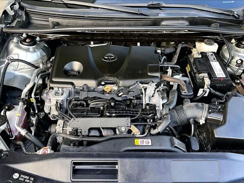 Used 2020 Toyota Camry SE FWD image 27