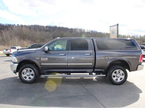 Used 2014 RAM 2500 Laramie w/ Convenience Group image 2