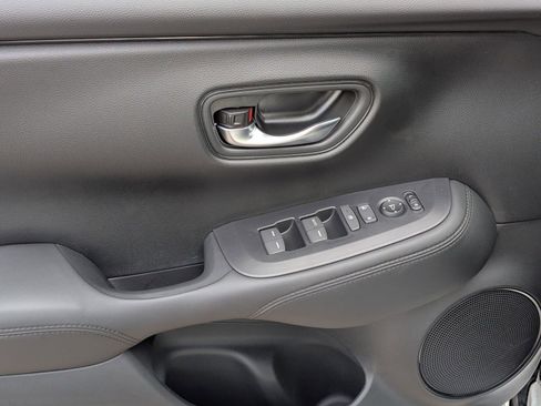 New 2026 Honda HR-V LX image 14