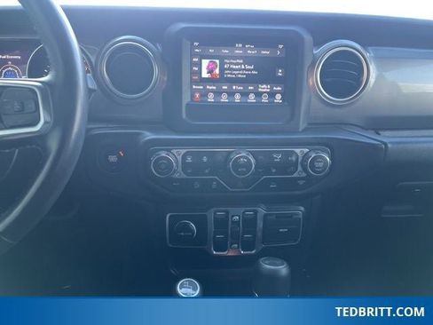 Used 2021 Jeep Wrangler Unlimited Sahara w/ Cold Weather Group image 30