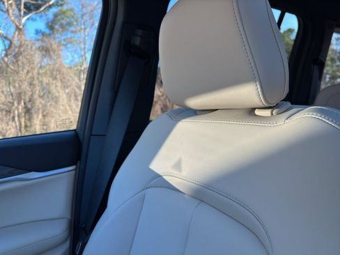 New 2025 Jeep Grand Cherokee Limited image 18