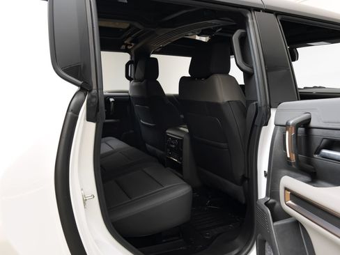 Used 2025 GMC Hummer EV 2X w/ LPO, Sport Package AWD/4WD image 46