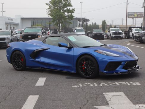 Used 2023 Chevrolet Corvette Stingray Preferred Conv w/ Stealth Interior Trim Package RWD image 2