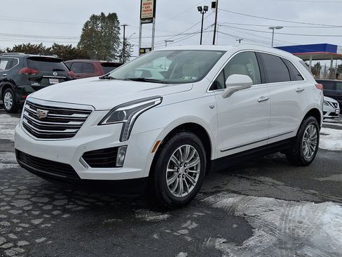 Used 2017 Cadillac XT5 Luxury w/ Driver Awareness Package image 3