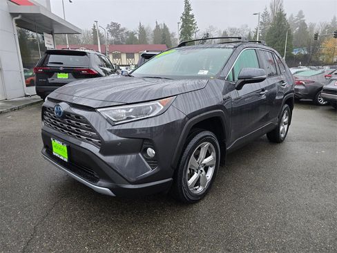 Certified 2020 Toyota RAV4 Limited image 3