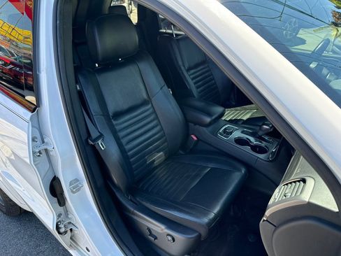 Used 2019 Jeep Grand Cherokee Limited X AWD/4WD image 9