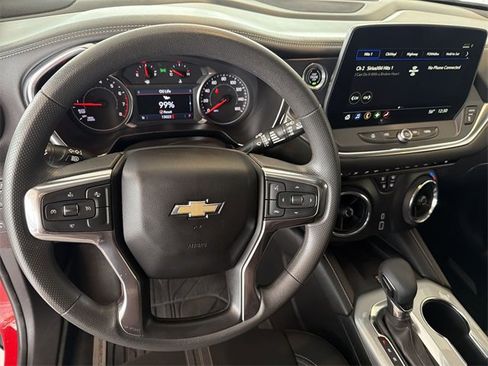 Certified 2024 Chevrolet Blazer LT w/ Convenience Package image 17