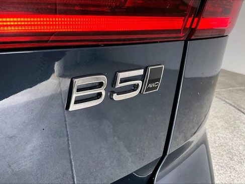 New 2026 Volvo XC60 B5 Core AWD/4WD image 31