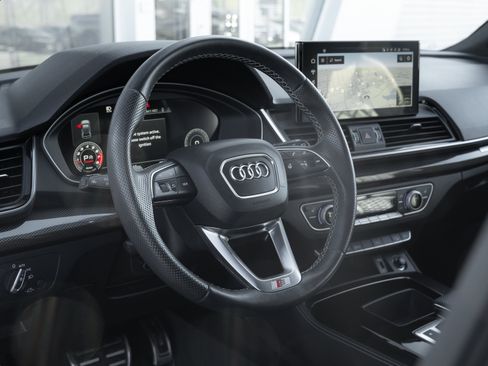 Certified 2023 Audi SQ5 Premium Plus w/ Premium Plus Package AWD/4WD image 11