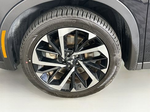 Used 2024 Mitsubishi Outlander SE FWD image 11