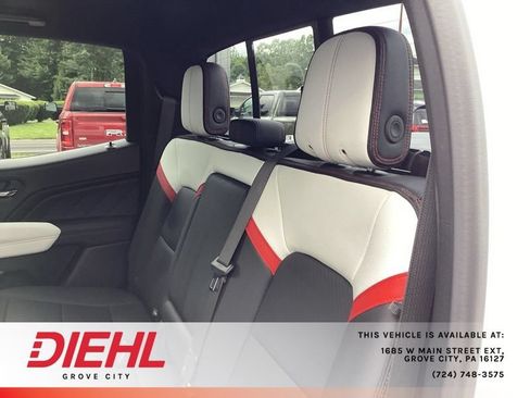 Used 2024 GMC Canyon AT4X AWD/4WD image 17