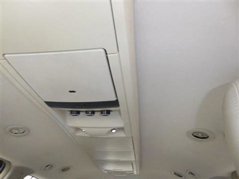 Used 2013 Chrysler Town & Country Touring w/ Trailer Tow Group image 15