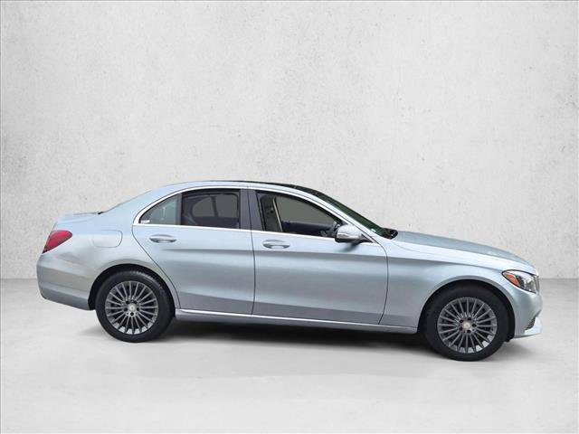Used 2015 Mercedes-Benz C 300 4MATIC Sedan image 4