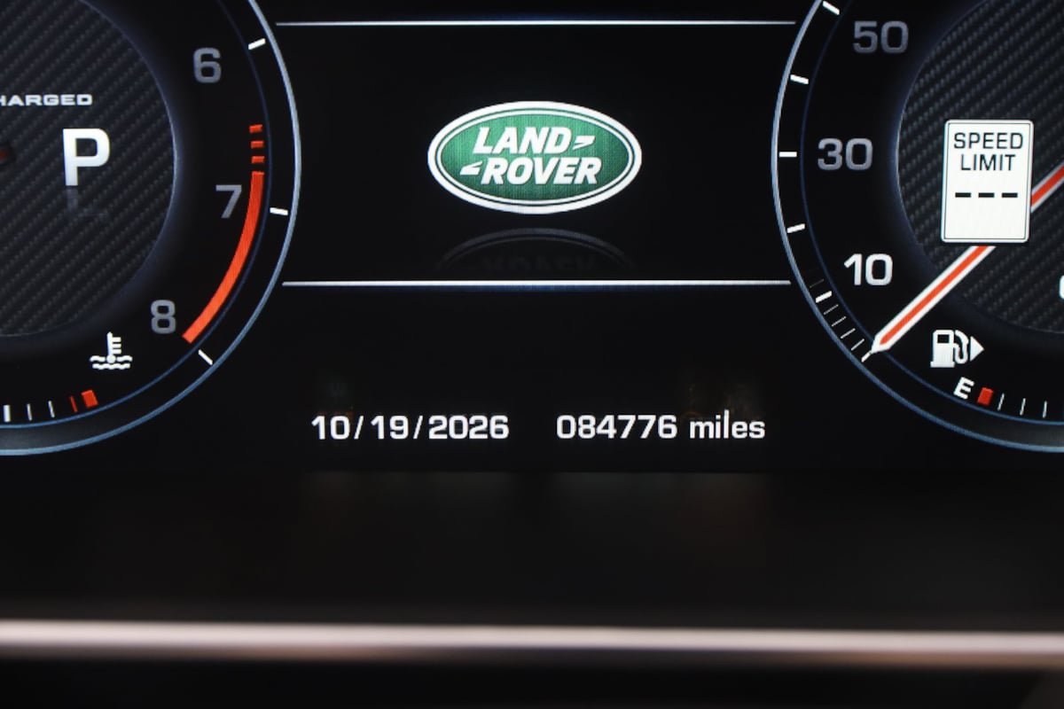 Used 2016 Land Rover Range Rover Supercharged AWD/4WD image 33
