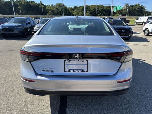 New 2025 Honda Accord LX image 4