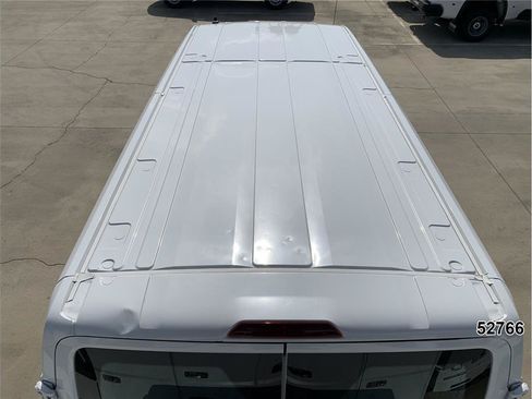 Used 2020 Ford Transit 250 Low Roof RWD image 8