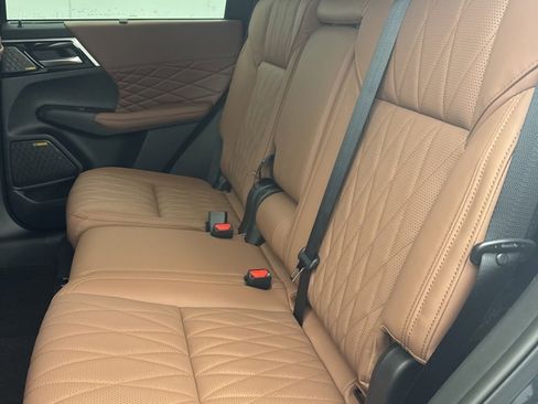 New 2025 Mitsubishi Outlander SEL image 27