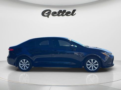 Used 2025 Toyota Corolla LE FWD image 4