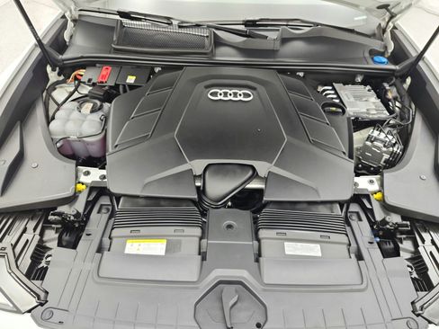 Used 2023 Audi Q8 Premium w/ Convenience Package AWD/4WD image 17