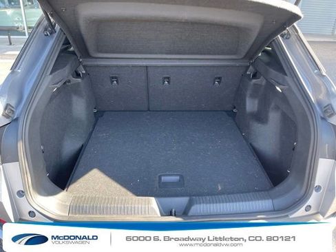 Used 2023 Volkswagen ID.4 Pro AWD/4WD image 8