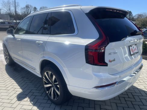 New 2026 Volvo XC90 B5 Core image 6