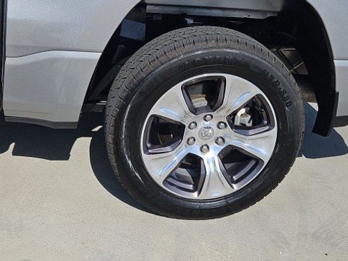Used 2024 RAM 1500 Laramie RWD image 33