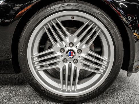 Used 2003 BMW Z8 image 34