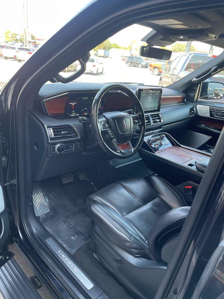 Used 2021 Lincoln Navigator L Reserve AWD/4WD image 11