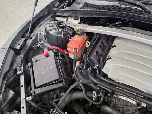 Used 2017 Chevrolet Camaro SS RWD image 32