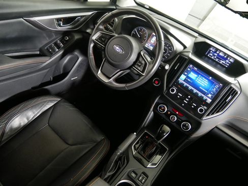 Used 2023 Subaru Crosstrek 2.5i Limited AWD/4WD image 9