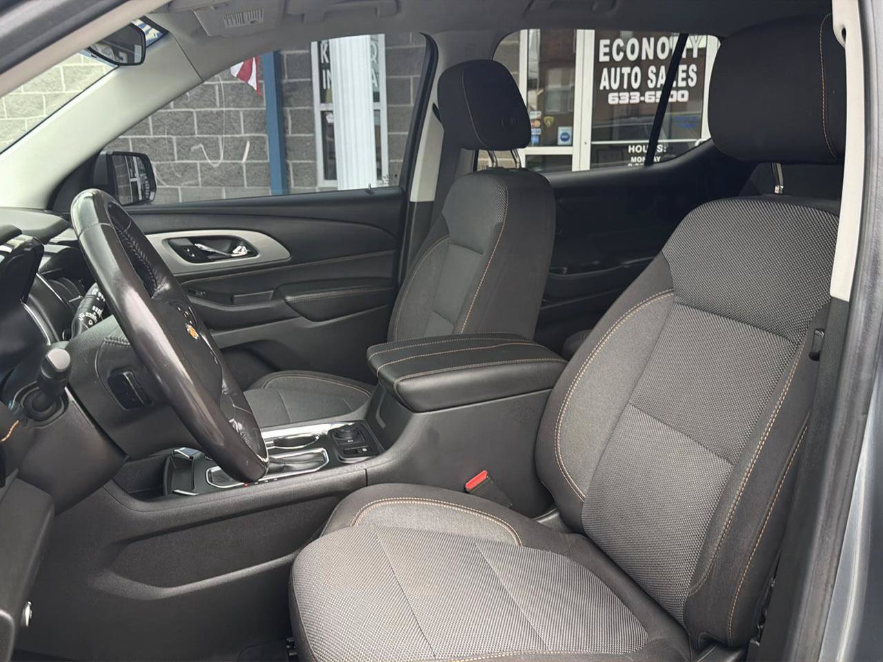 Used 2018 Chevrolet Traverse LT AWD/4WD image 17