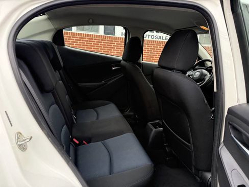 Used 2017 Toyota Yaris iA image 17