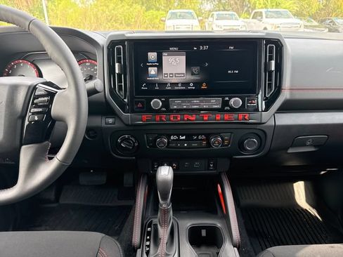 New 2026 Nissan Frontier PRO-4X w/ Pro-4x Convenience Package AWD/4WD image 17