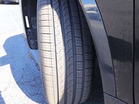 Used 2025 BMW X1 xDrive28i w/ Convenience Package image 38