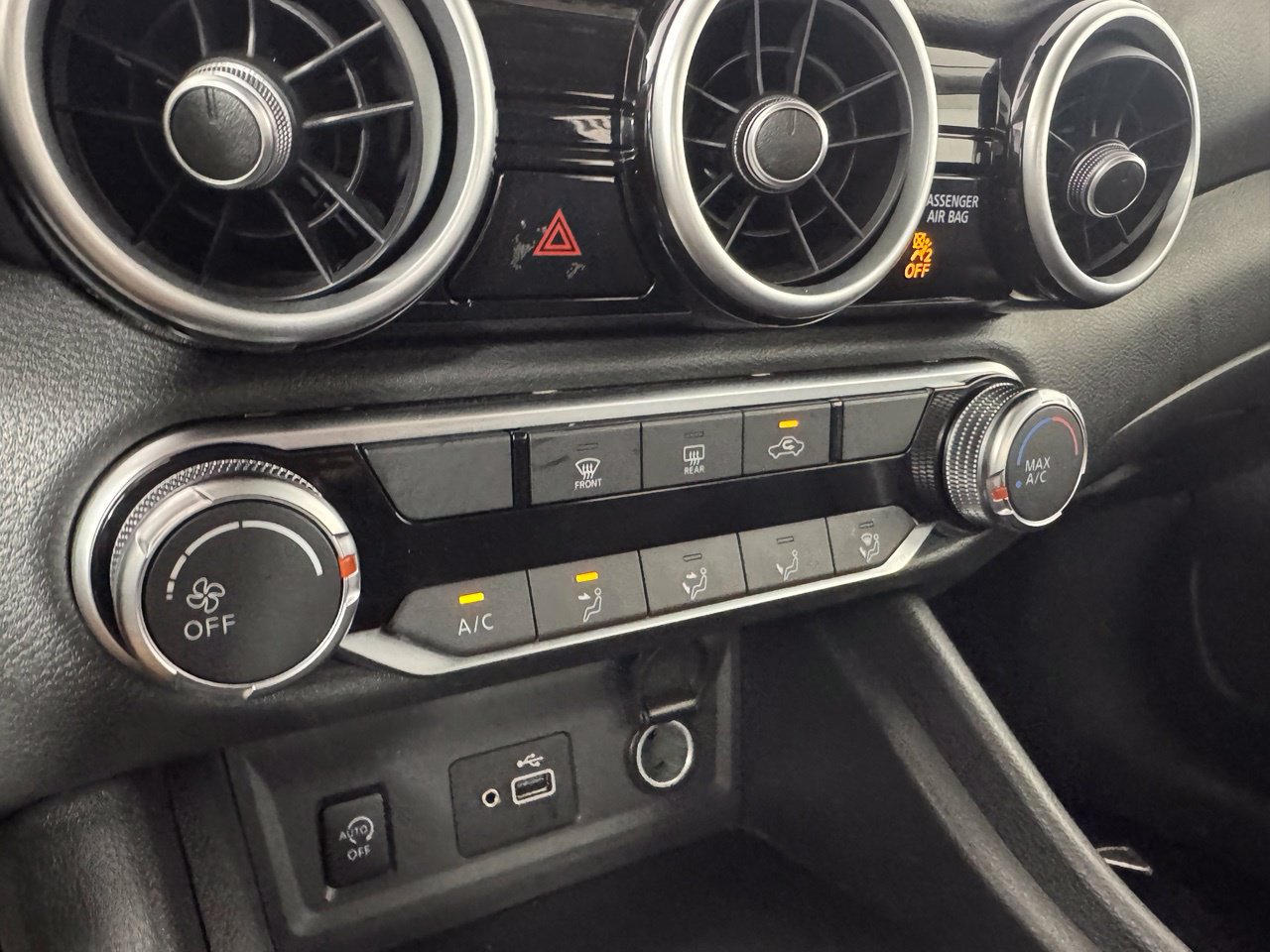 Used 2025 Nissan Sentra S FWD image 23