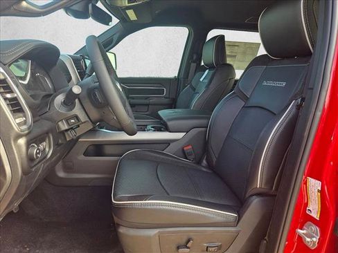New 2026 RAM 2500 Laramie AWD/4WD image 4