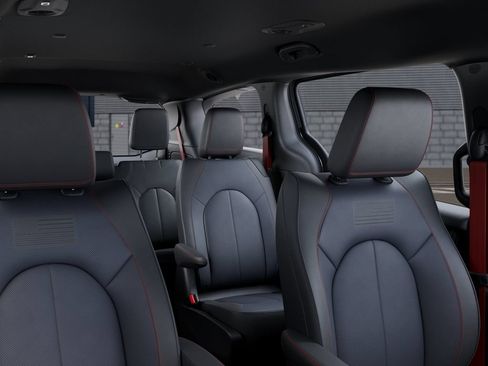 New 2027 Chrysler Pacifica Select FWD image 26