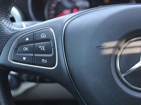 Used 2018 Mercedes-Benz C 300 4MATIC Sedan image 20