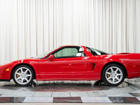 Used 2005 Acura NSX T image 6