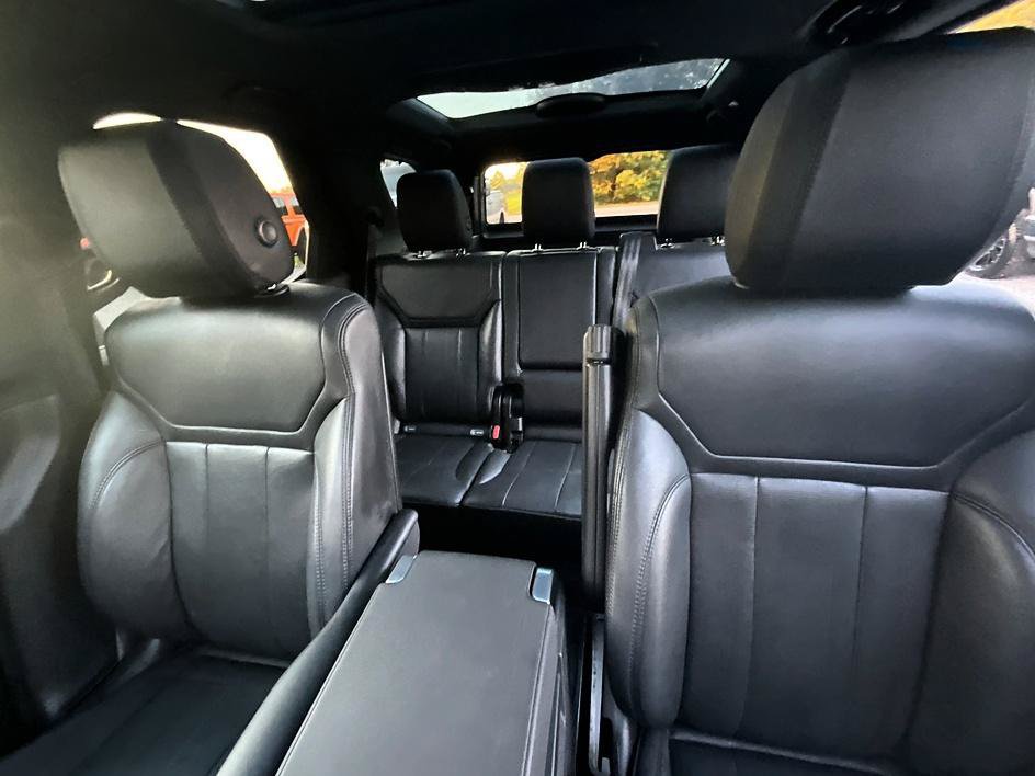 Used 2020 Land Rover Discovery Landmark AWD/4WD image 35